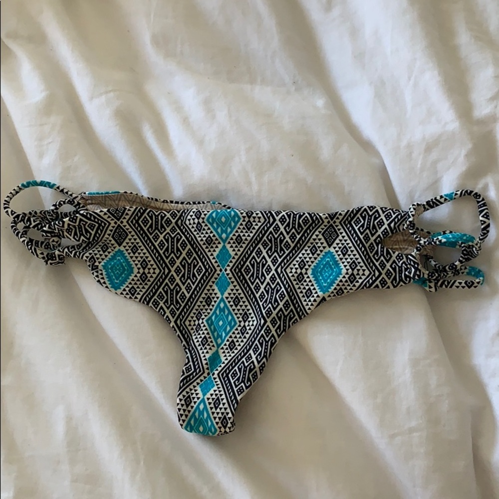 Acacia bottoms. Worn a handful of times. So cute
